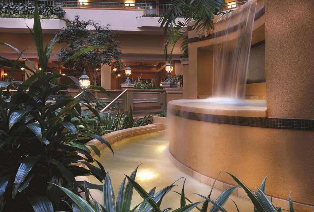 Embassy Suites By Hilton Greensboro Airport İç mekan fotoğraf
