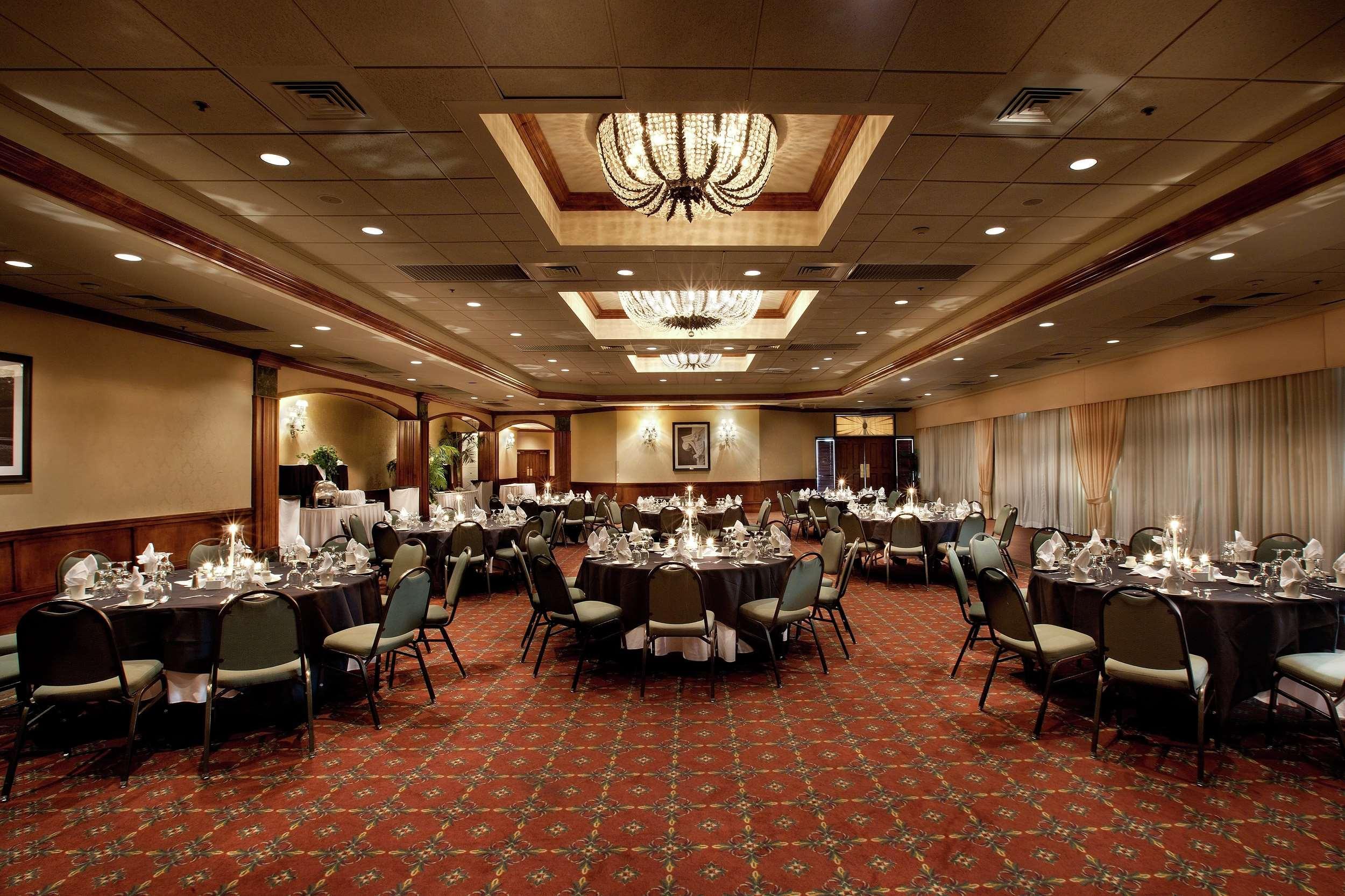 Embassy Suites By Hilton Greensboro Airport Dış mekan fotoğraf