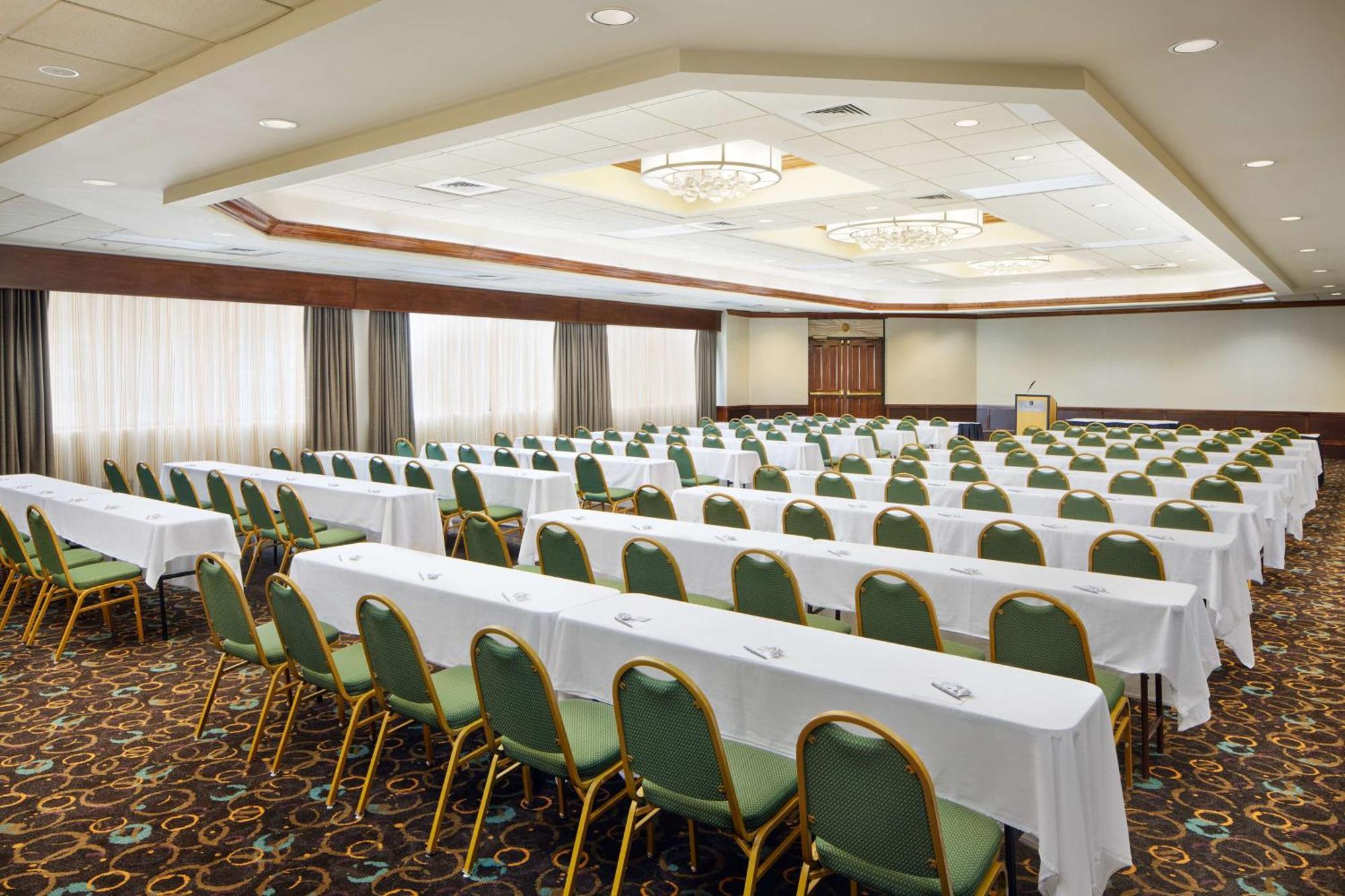 Embassy Suites By Hilton Greensboro Airport Dış mekan fotoğraf