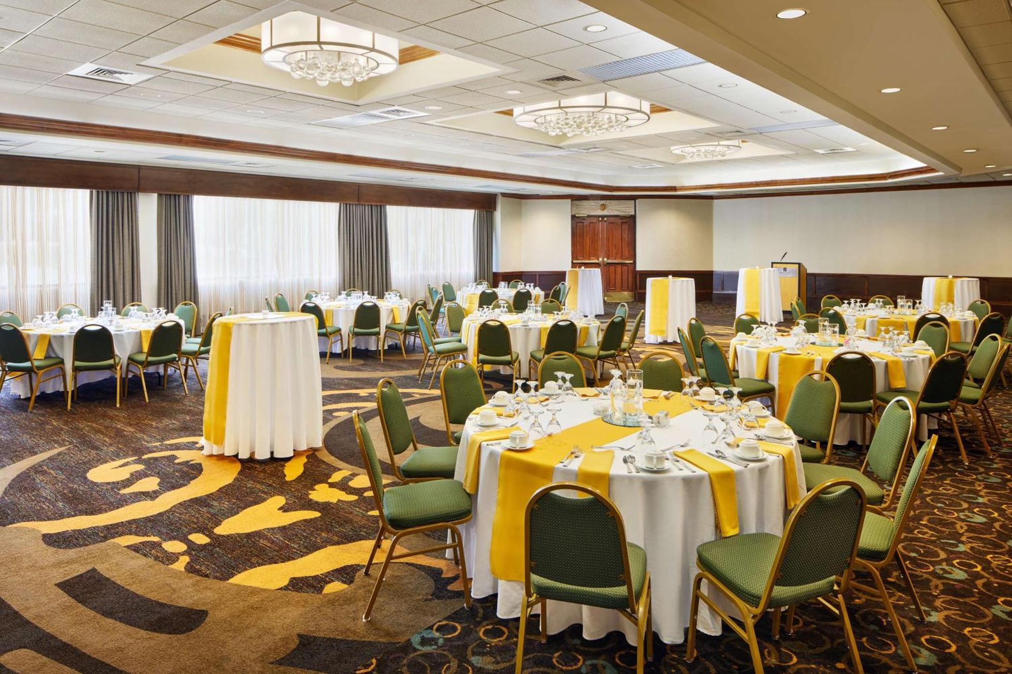 Embassy Suites By Hilton Greensboro Airport Dış mekan fotoğraf