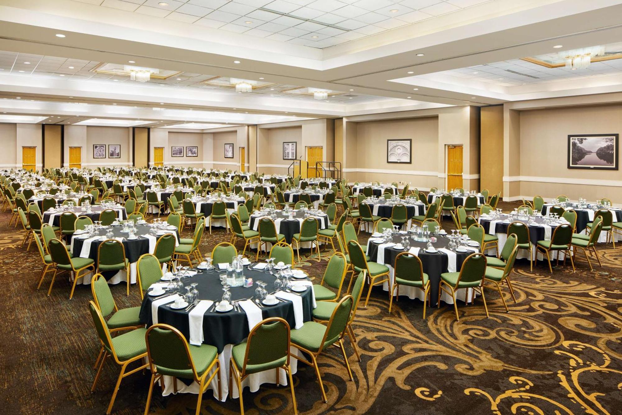 Embassy Suites By Hilton Greensboro Airport Dış mekan fotoğraf