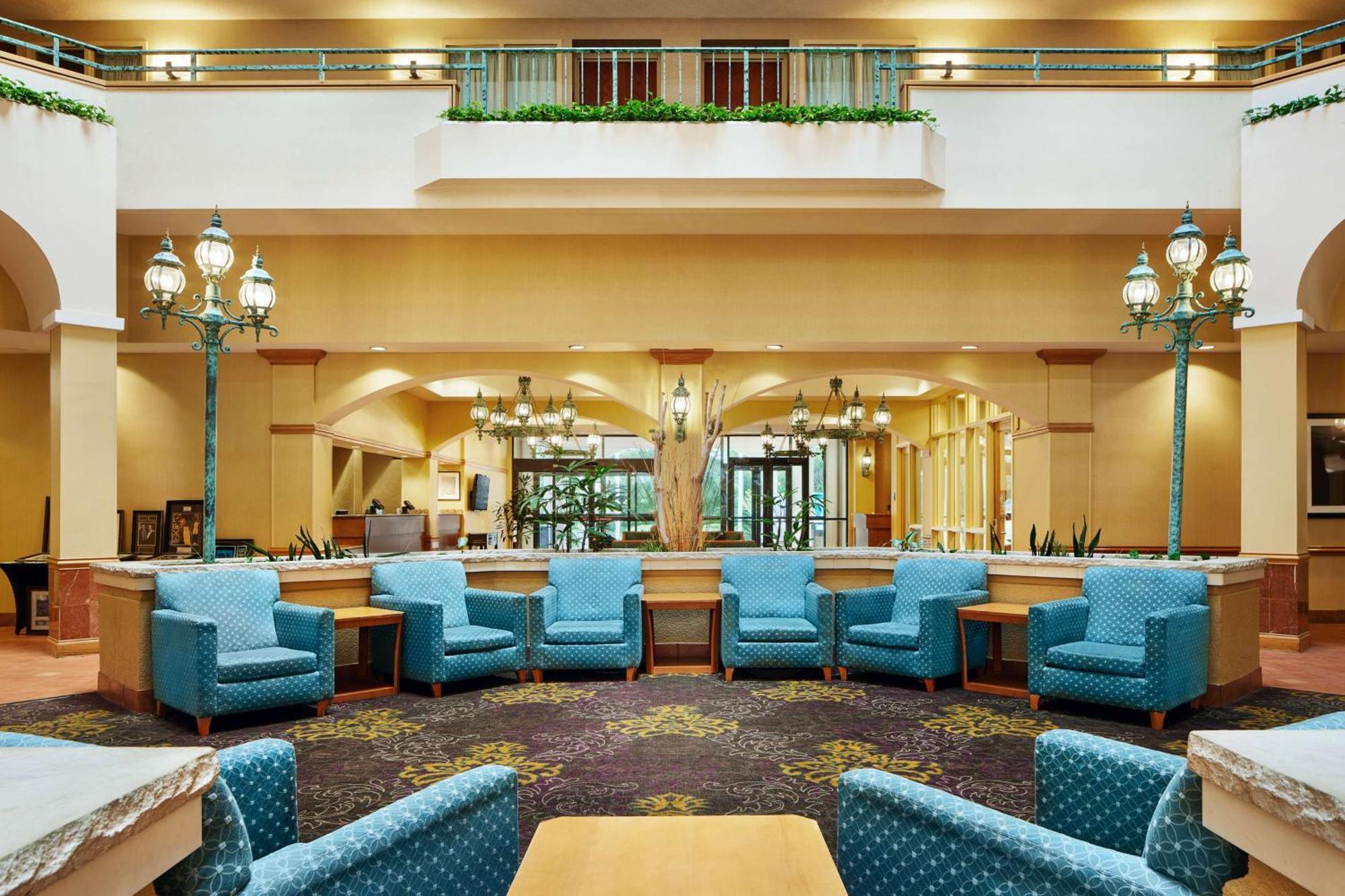 Embassy Suites By Hilton Greensboro Airport Dış mekan fotoğraf