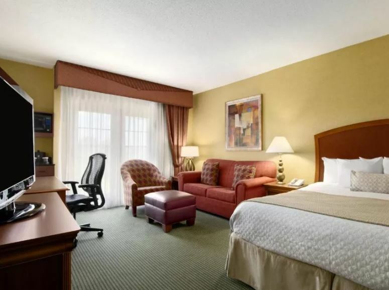 Embassy Suites By Hilton Greensboro Airport Dış mekan fotoğraf