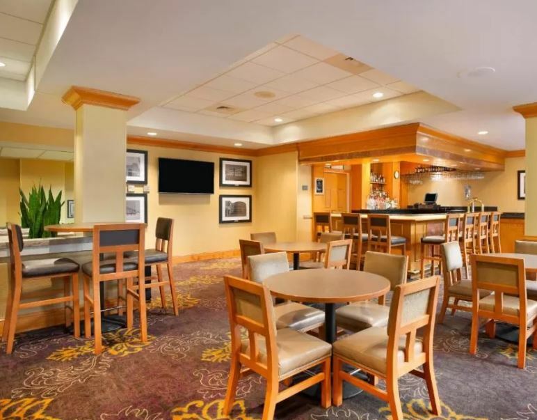 Embassy Suites By Hilton Greensboro Airport Dış mekan fotoğraf
